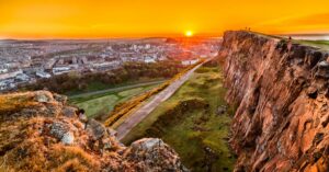 pelicula-one-day-arthursseat