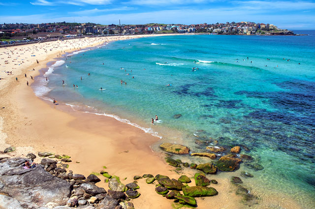 lugares-emblematicos-de-sidney-bondi-beach