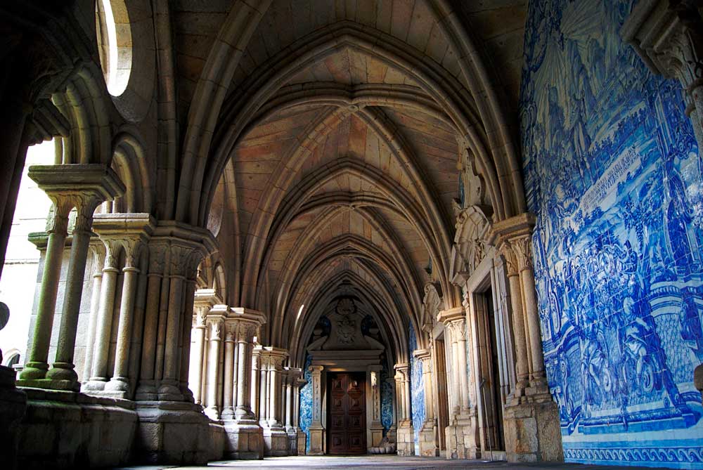 claustro-catedral-oporto-clickviaja