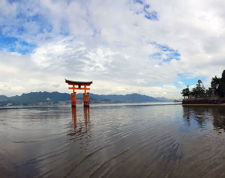 santuario-de-Itsukushima-en-Miyajima-japon-y-sus-festivales-clickviaja